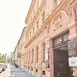 White Bliss Hideaway * Любляна